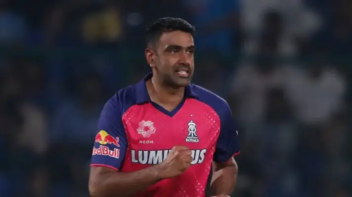 Ravichandran Ashwin smiles