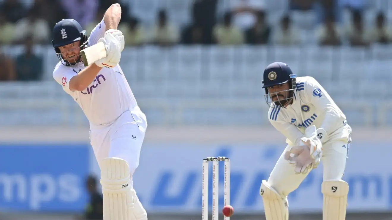Jonny Bairstow bats