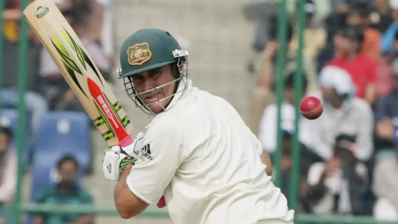 Matthew Hayden bats