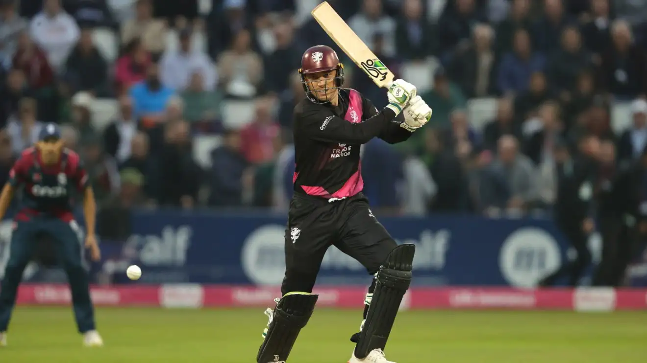 Tom Banton bats