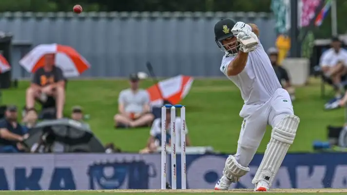 Aiden Markram bats