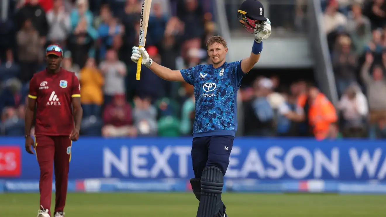 Joe Root celebrates