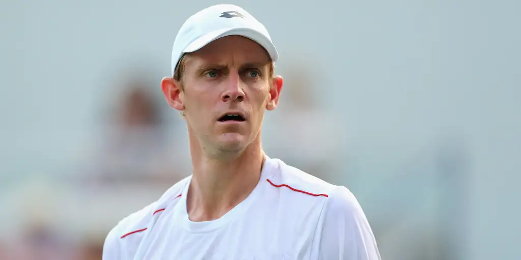 Kevin Anderson looks on