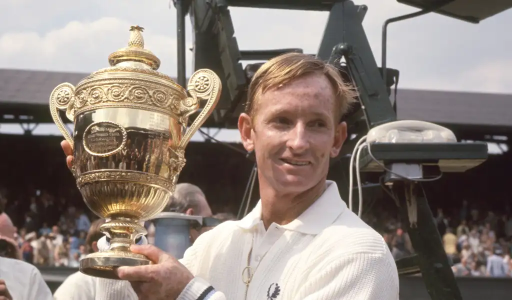 TENNIS PLAYER ROD LAVER WITH A CUP AT WIMBLEDON / ; 6 JULY 1962 Stock TENNIS PLAYER ROD LAVER WITH A CUP AT WIMBLEDON / ; 6 JULY 1962 Stock