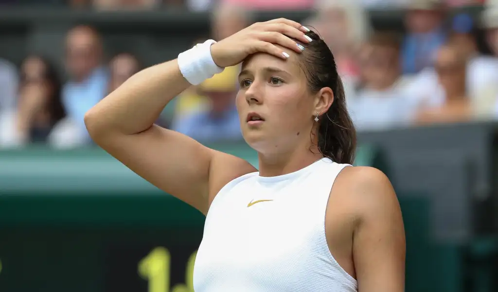 Daria Kasatkina on court