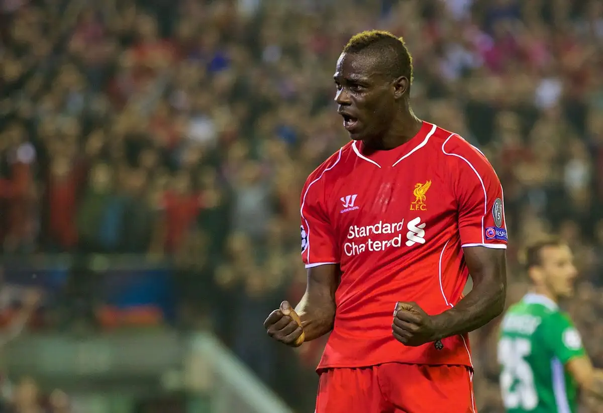 Liverpool trying to sell Balotelli to China