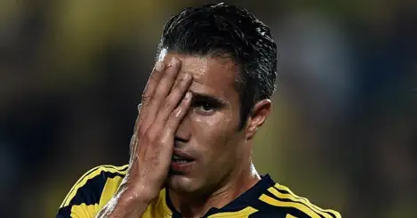 Fenerbahce alleviate ‘blindness’ fears over RvP