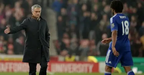 Remy: Chelsea players want Mourinho to stay