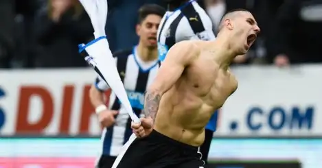Mitro on flier – Toon striker admits he could leave