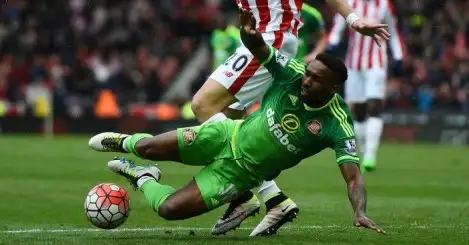 Cameron accuses ‘clever’ Defoe of diving