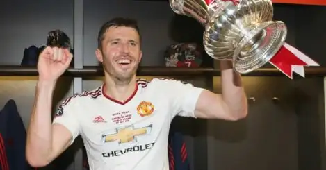 Mourinho delighted as Carrick signs United extension