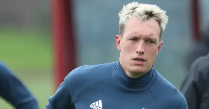 Man United defender Jones suffers new injury setback