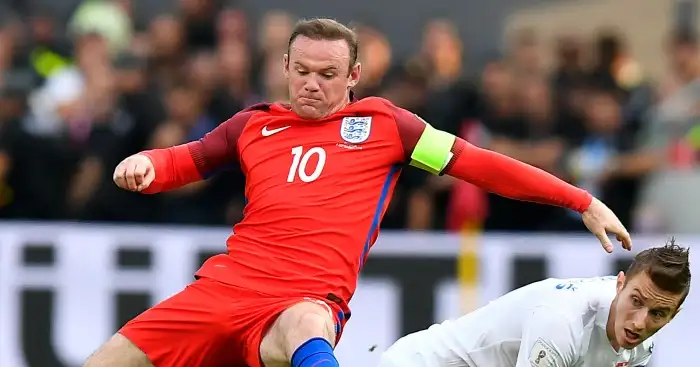 Carragher sick of ‘nonsense’ about dropping Rooney