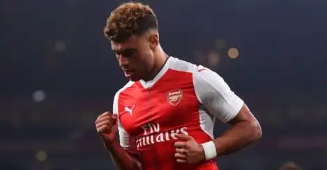 Oxlade-Chamberlain pictured in Liverpool kit after medical