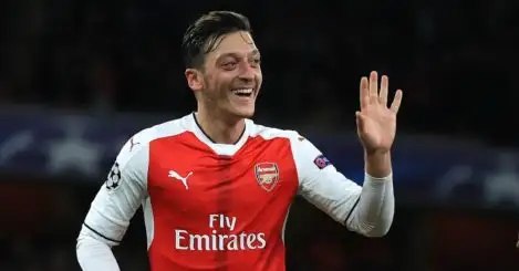 Wenger: Ozil can be Arsenal legend, but he must stay