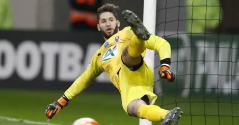 Southampton loan Nice keeper until end of season