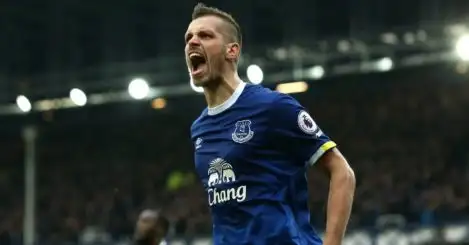 Schneiderlin’s derby fitness hopes boosted