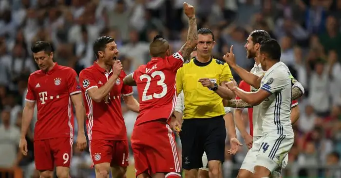 Mails: Was this the worst ref performance of all time?