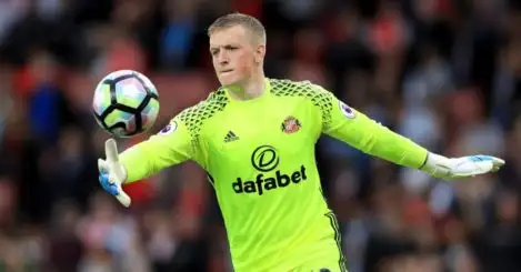Moyes: We’ll only accept ‘really, really big offers’ for Pickford