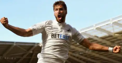 Chelsea want Llorente and two more before transfer deadline