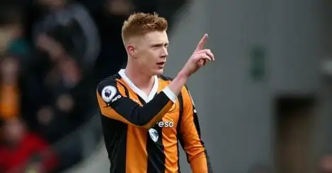 Swansea sign Clucas for possible eventual club-record fee