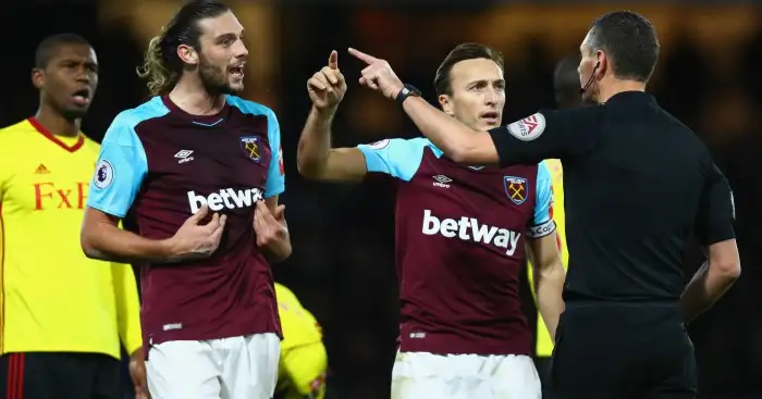 Moyes: Lack of protection for Carroll is ‘ridiculous’