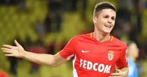 Monaco agree to sell striker to Southampton