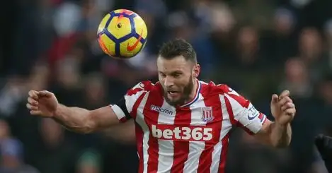 Pieters fined by Stoke for night out before Everton defeat