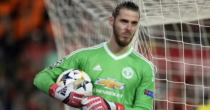 Gossip: De Gea contract, Chelsea’s nine, Spurs’ six…