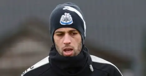 Benitez explains why banned loanee is staying at Newcastle
