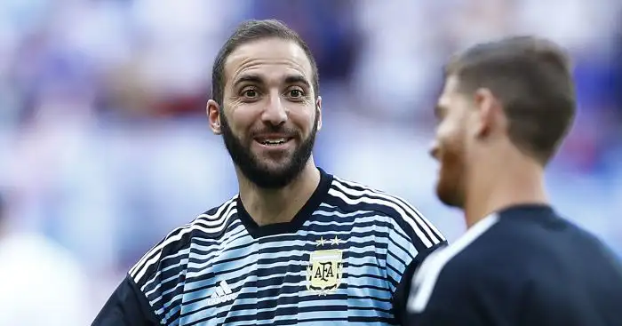 Juventus’ Higuain ‘prefers’ £53m Chelsea transfer over Milan