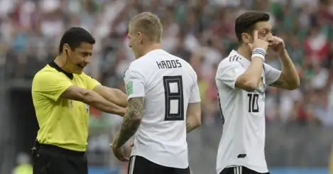 Kroos hits out at Ozil, calls Germany ‘a good role model’