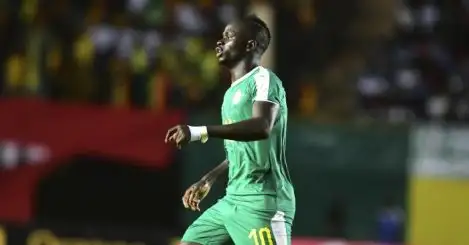 Liverpool forward Mane breaks thumb on Senegal duty