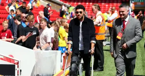 Oxlade-Chamberlain on course to make early Liverpool return