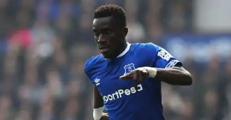 Gueye completes £29m move to PSG from Everton