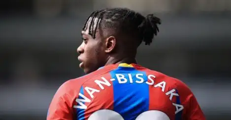 Man United ‘frustrated’ but convinced they can land £60m AWB