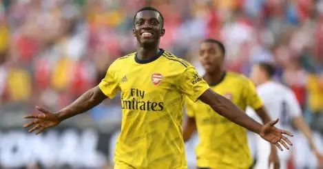 Arsenal change tack over striker, Mustafi set to stay