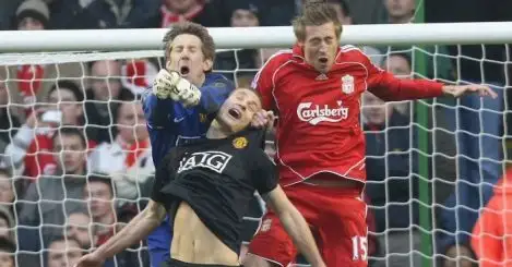 Vidic picks two Liverpool strikers among toughest opponents