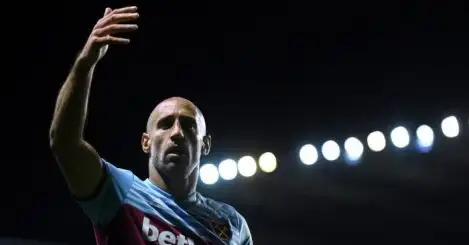 Zabaleta apologises to fans after ‘bad night’ for West Ham