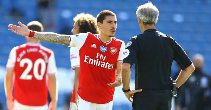 Hector Bellerin surprises young fan with his signed Arsenal shirt