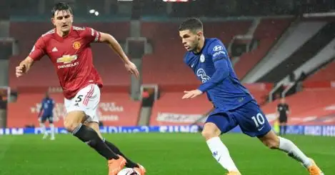 Man Utd 0-0 Chelsea: Both teams fight to cagey draw