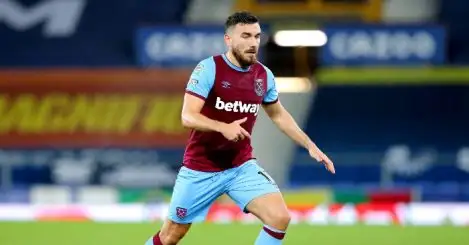 West Brom confirm signing of winger Snodgrass from West Ham