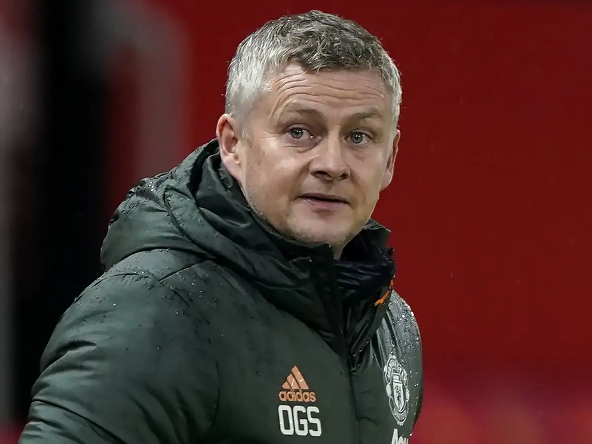 Man Utd duo ruined Ole’s chance of £60m centre-back transfer