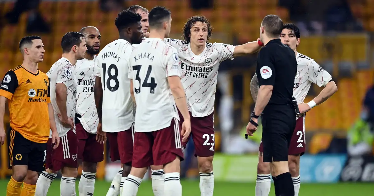 Arsenal legend Wright surprised by ‘ridiculous’ Luiz red card