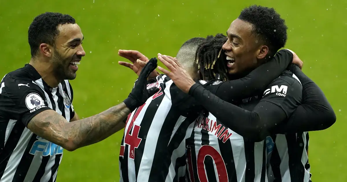 Newcastle 3-2 Southampton: Saints slump to nine-man Toon