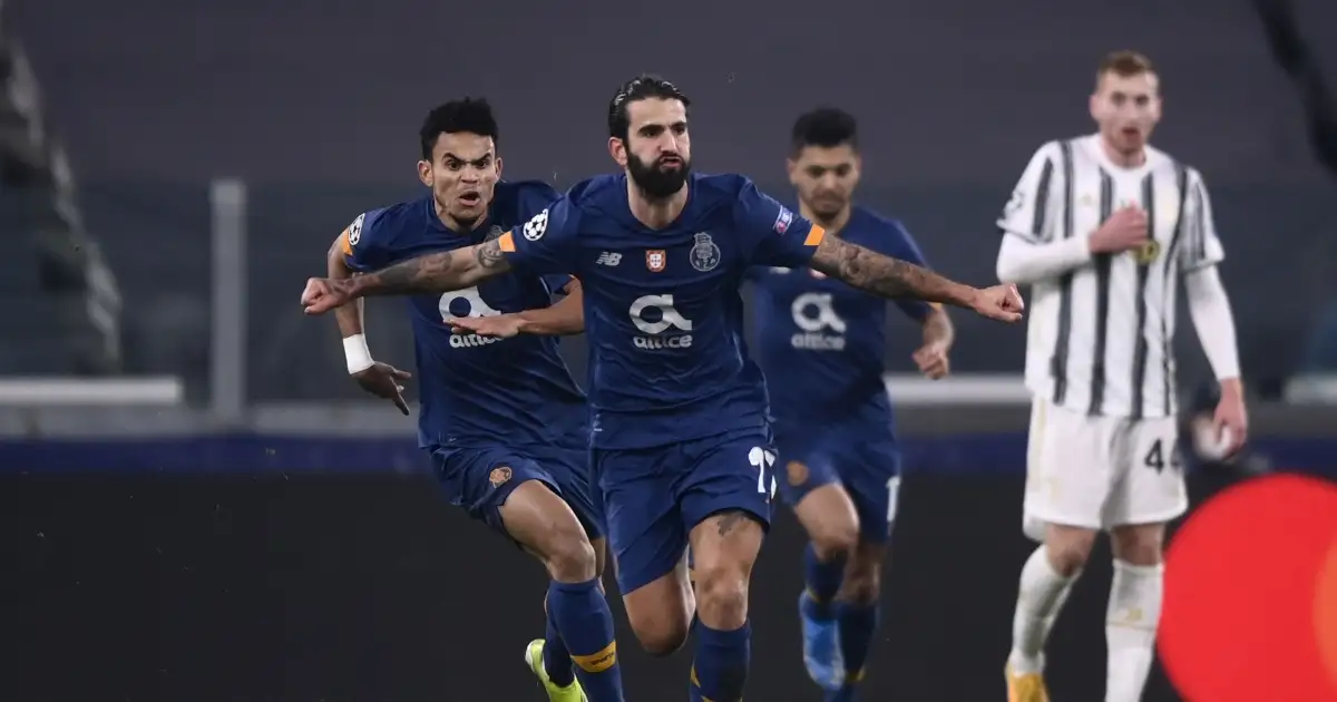 Juventus 3-2 Porto: Oliveira stuns Italian giants