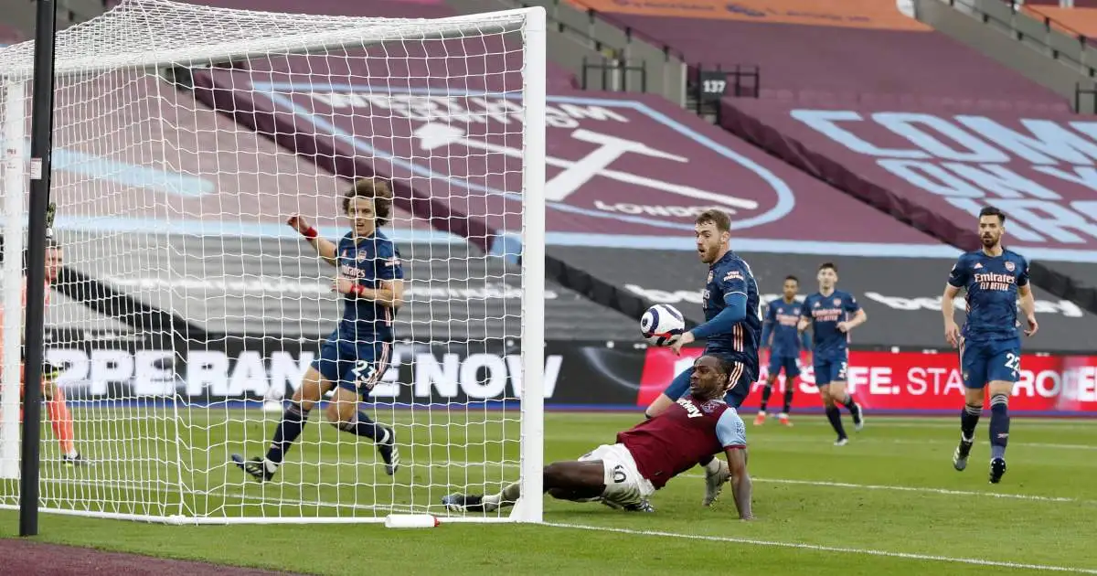 West Ham striker Michail Antonio misses from close range against Arsenal