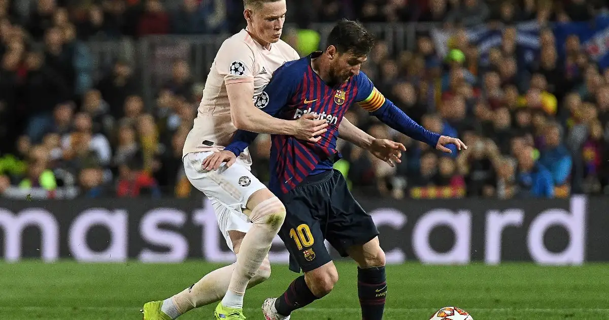 McTominay had to use Romero to receive Messi's shirt