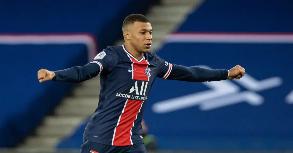 Ronaldo is EVERYTHING to Mbappe' - France star's position in GOAT debate  revealed by former teammate