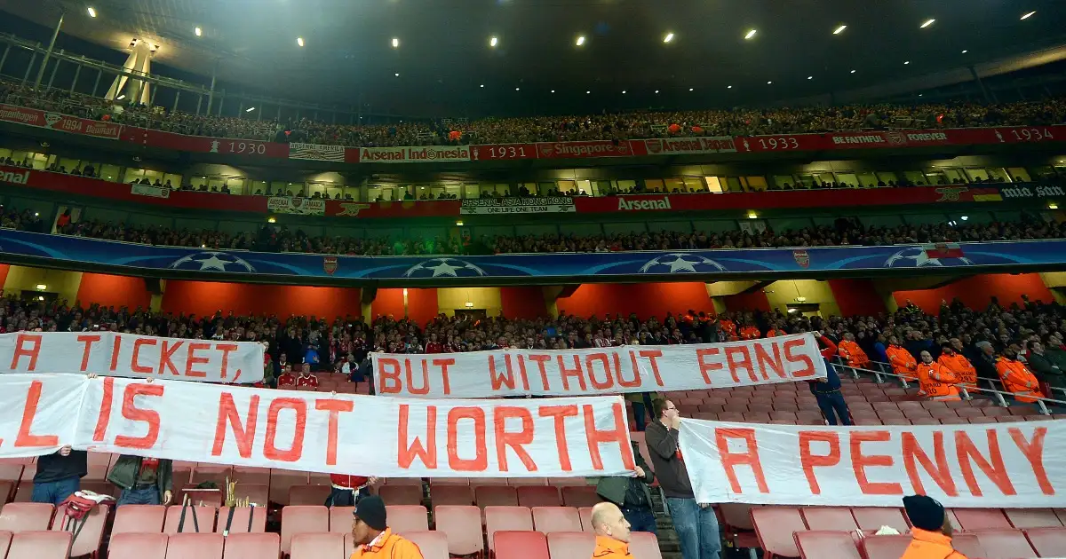 Arsenal fans protest